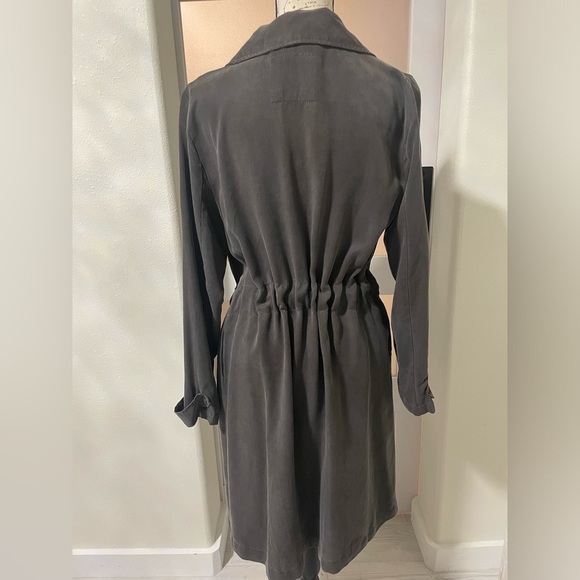 Laju Los Angeles Olive Green Tencel Longline
Waist Tie Jacket SZ Mediu… - Picture 3 of 7